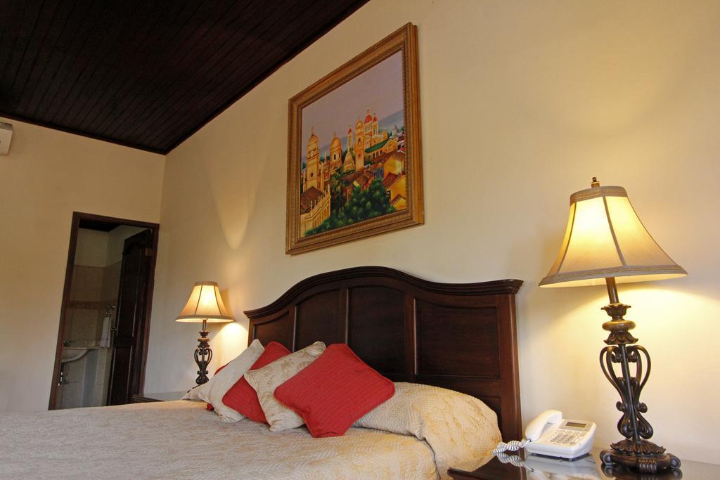 Hotel Palacio Real Granada Exterior photo